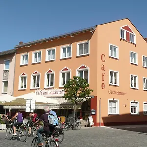 Guest house Cafe Am Donautor, Kelheim
